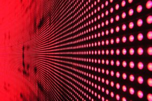 Origen Tecnología LED. Panel de LEDs rojos.
