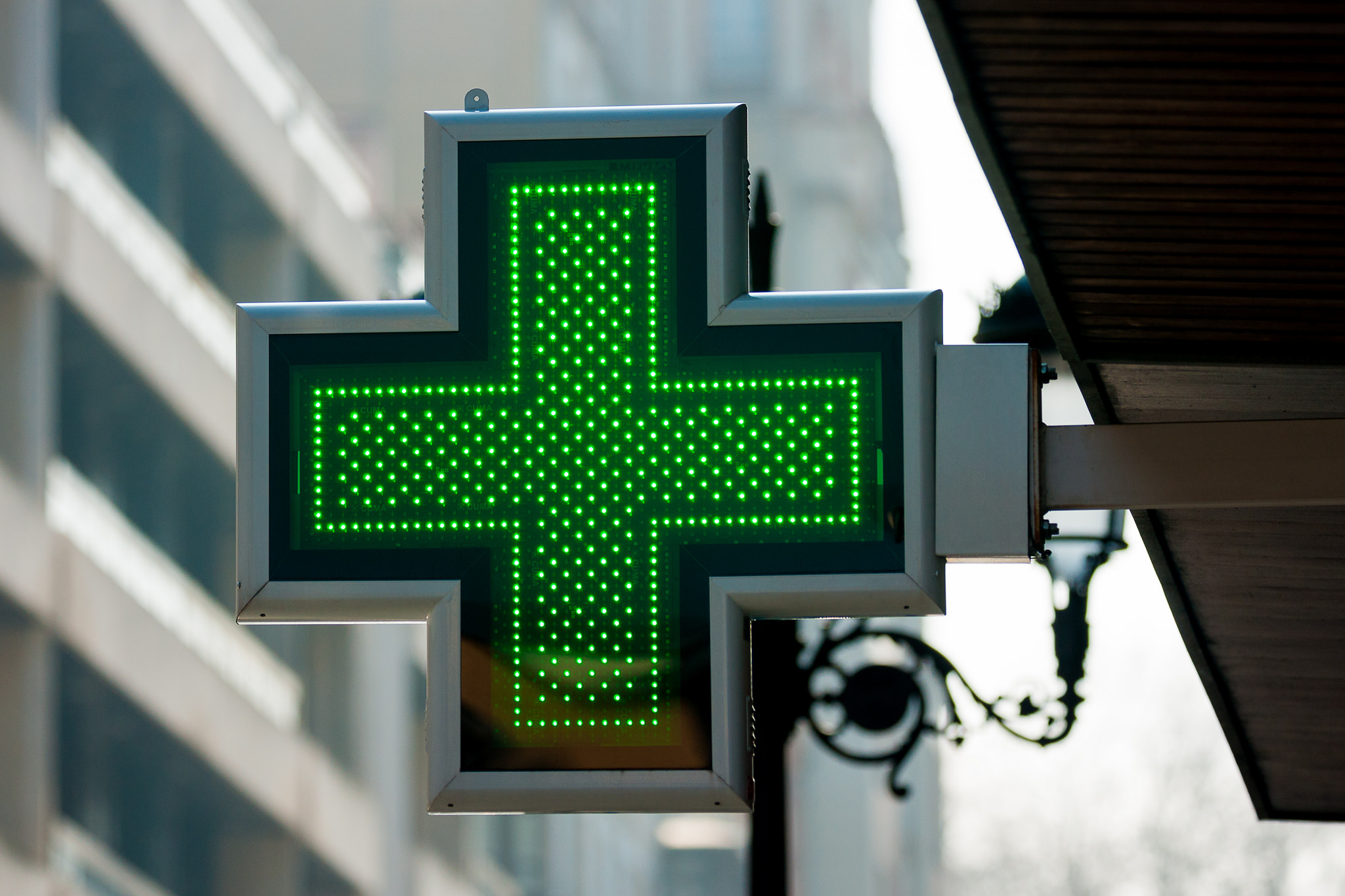 Diferencia entre farmacia y parafarmacia Diferencia entre farmacia y parafarmacia
