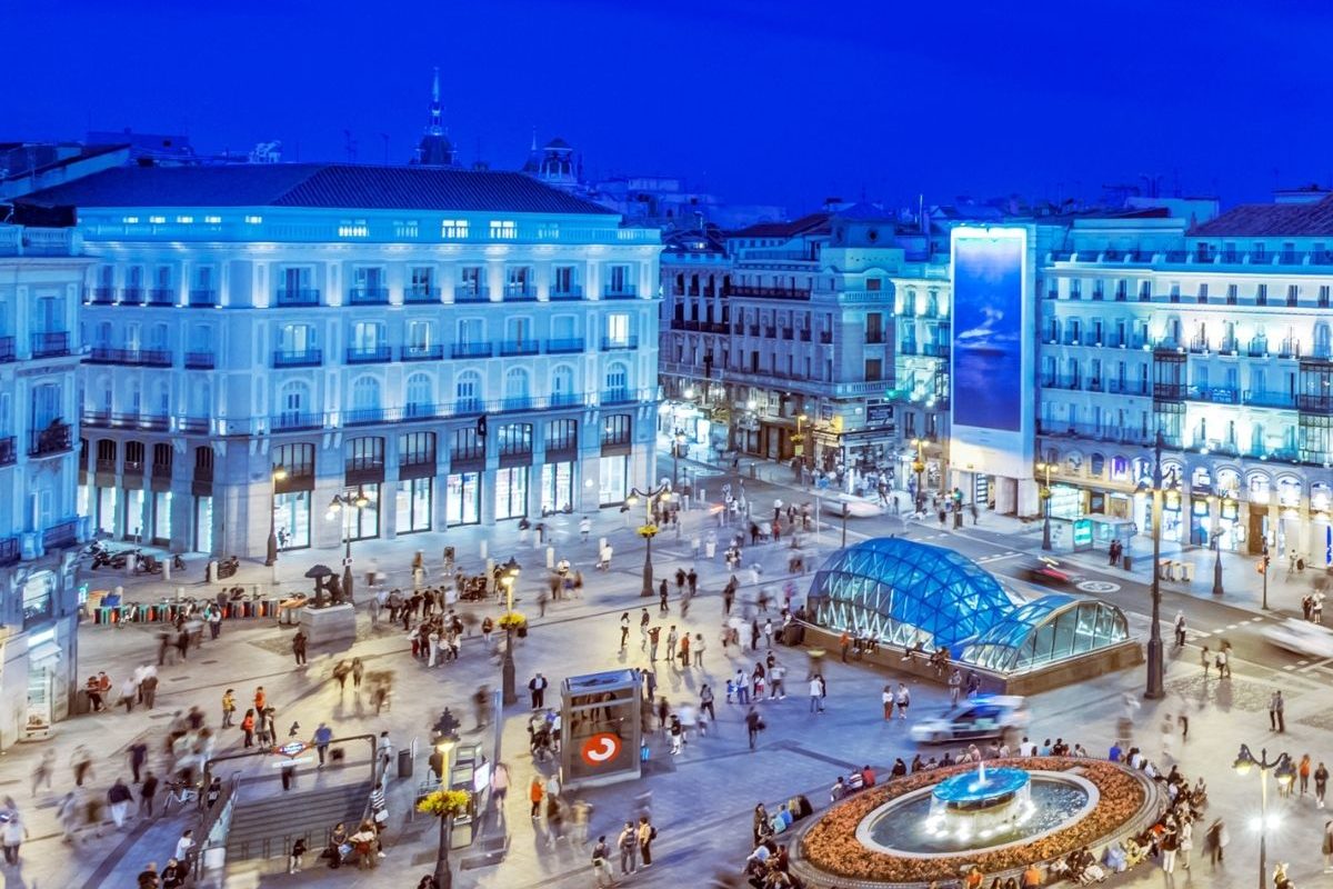 Los mejores trucos para hacer un buen escaparate con pantallas LED Los mejores trucos para hacer un buen escaparate con pantallas LED