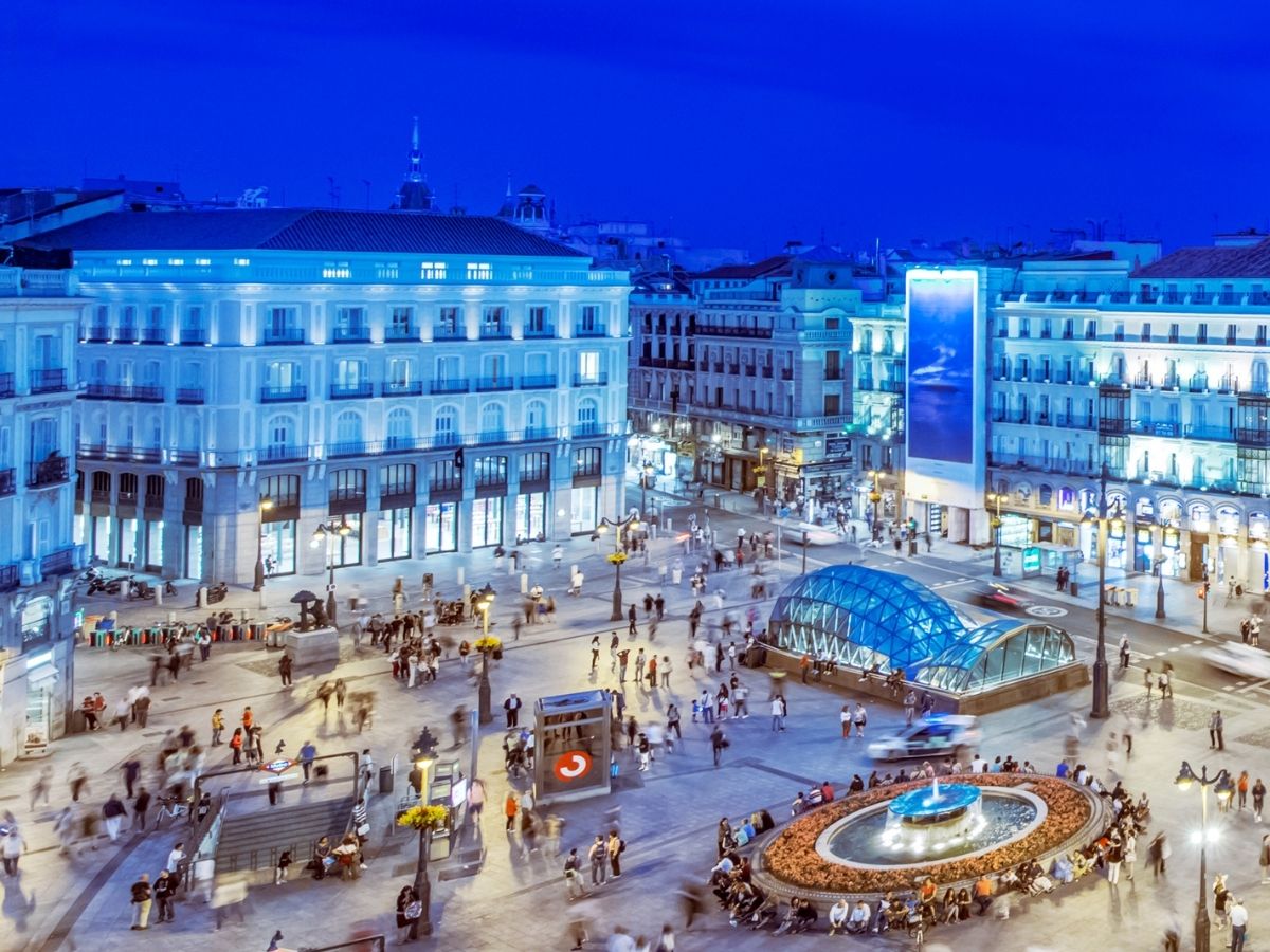 Los mejores trucos para hacer un buen escaparate con pantallas LED Los mejores trucos para hacer un buen escaparate con pantallas LED